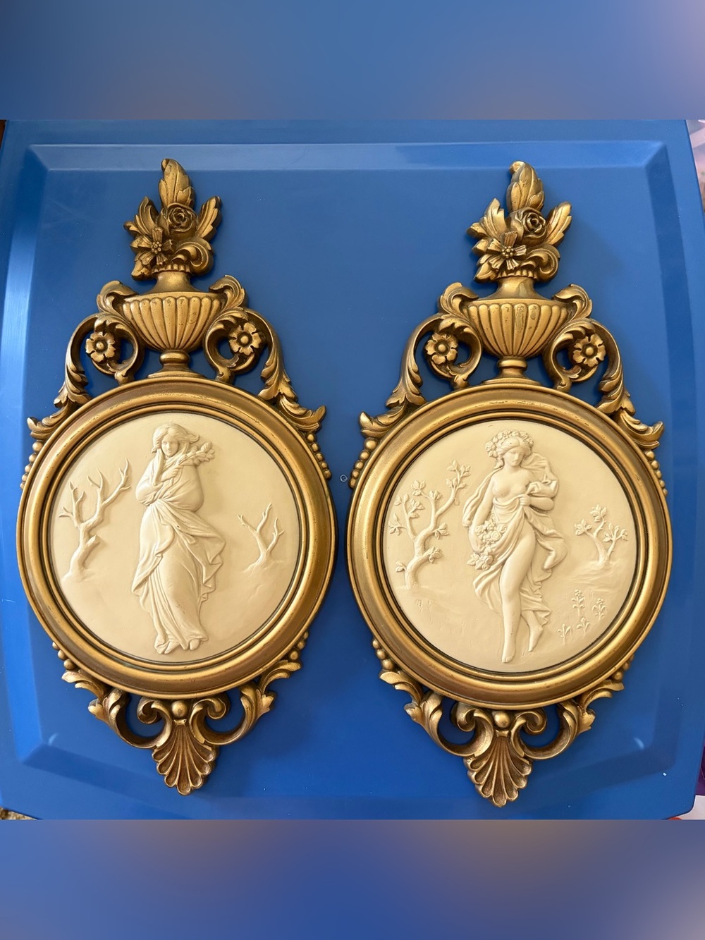 Vintage Set Syroco Ornamental Wall Plaques